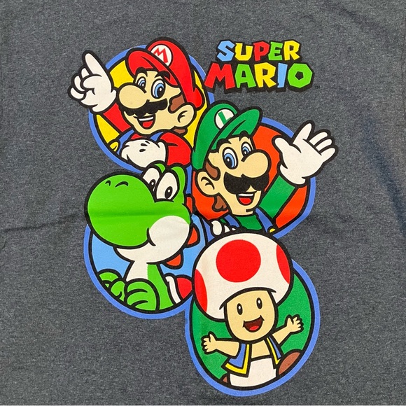 Super Mario T-Shirt - Picture 2 of 5